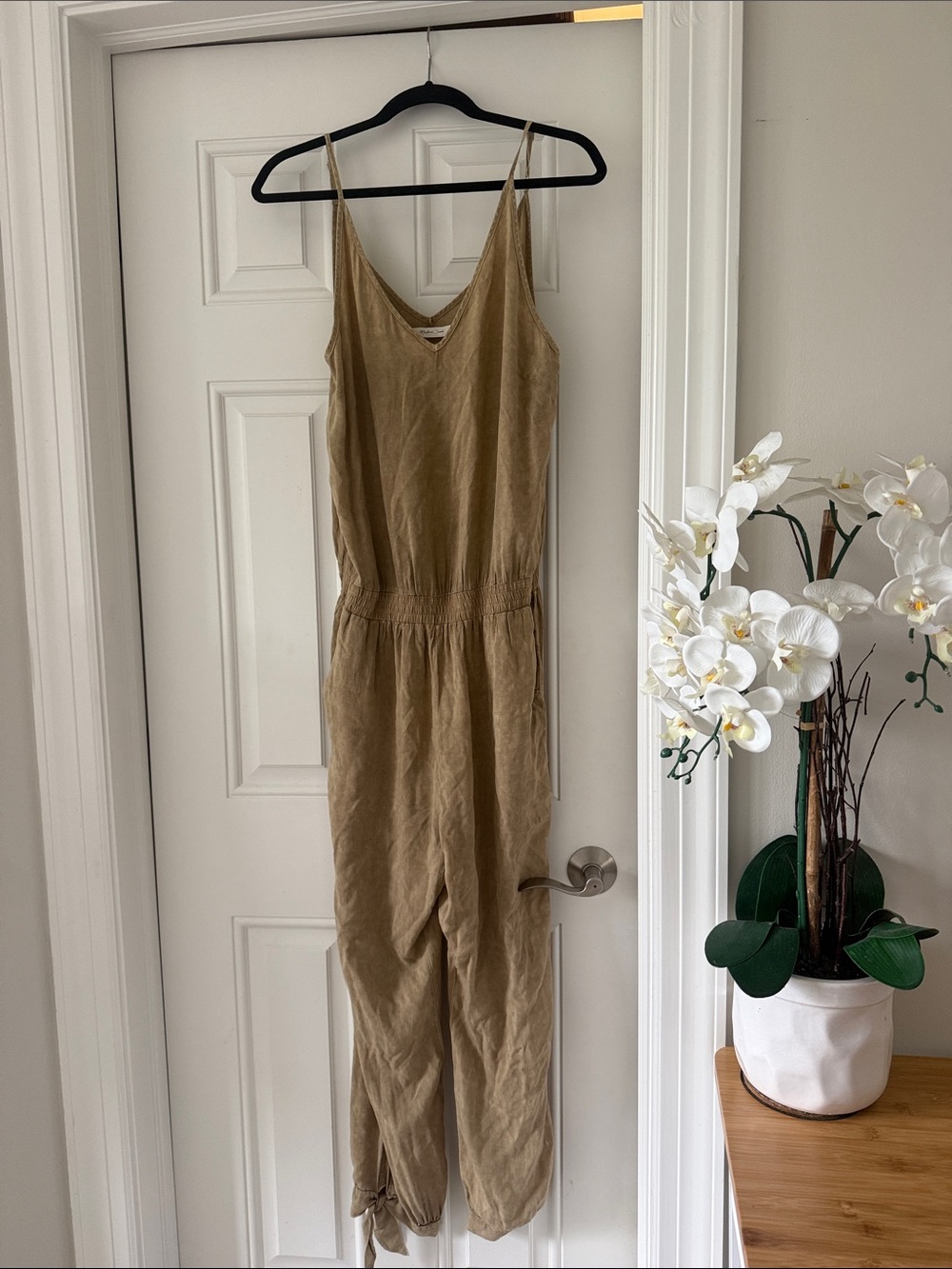 Mustard Seed Tan Linen-Feel Jumpsuit with Elastic Waist Small